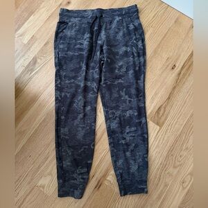 Lululemon Ready To Rulu Pant *Updated Incognito Camo Size 12